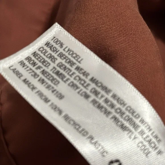 Universal Thread Lyocell Pull On Shorts-Sz M-Rusty Brick Color-Pockets-EUC - Picture 13 of 13